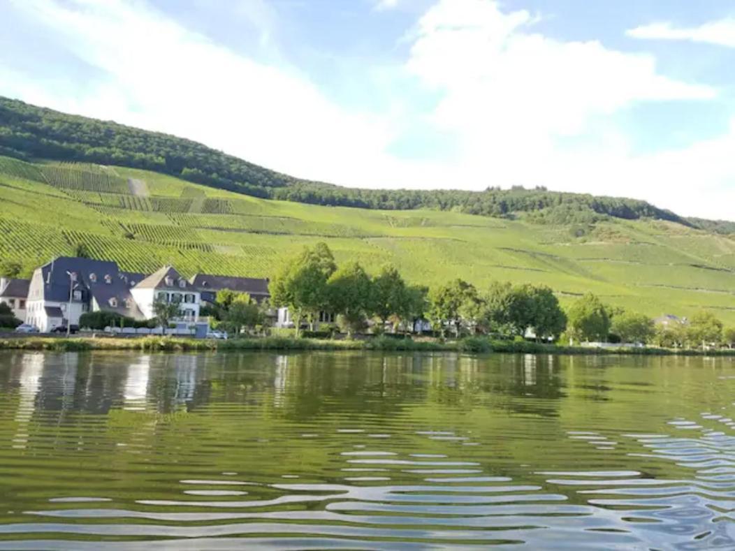 The Old Gemeinde House By The Mosel River 브라운버그 외부 사진